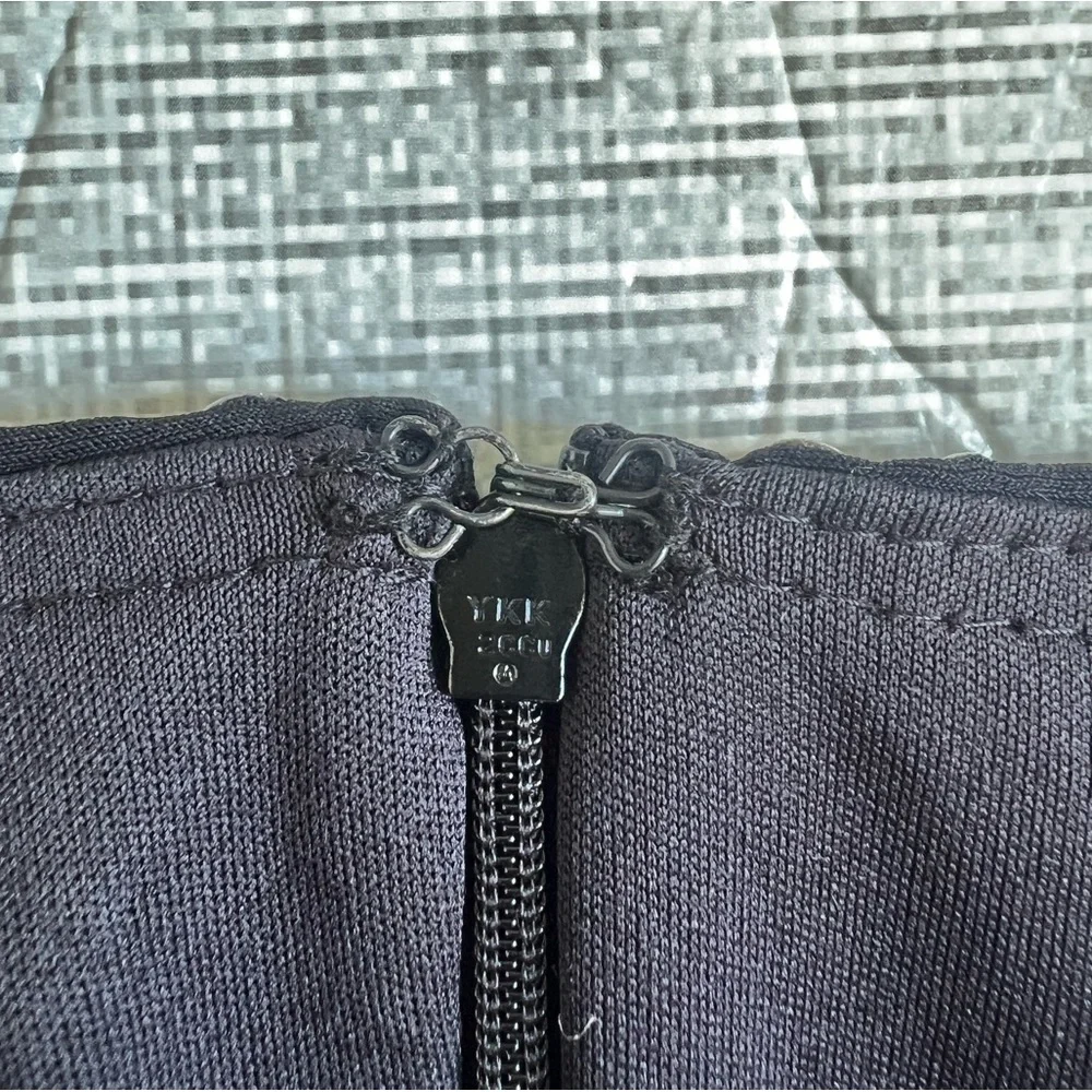 Betsy & Adam Long Black Spaghetti Strap Gown, Size 6 - Picture 6 of 7